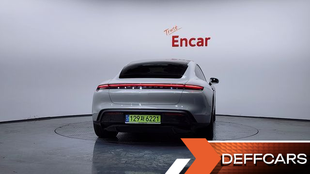 Porsche TAYCAN 4S купить на сайте DeffCars