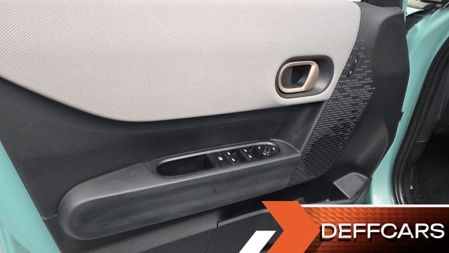 Mini COOPER 5 Door Favoured купить на сайте DeffCars