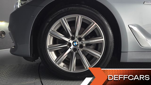 BMW 5-SERIES 520i Luxury купить на сайте DeffCars