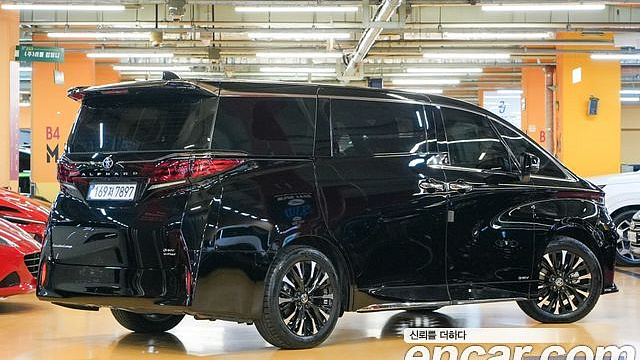 Toyota ALPHARD 2.5 HEV Executive AWD купить на сайте DeffCars