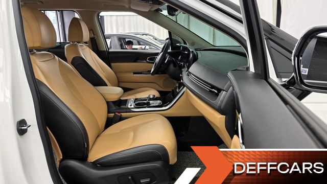 Kia CARNIVAL Gasoline 9-Seater Signature купить на сайте DeffCars