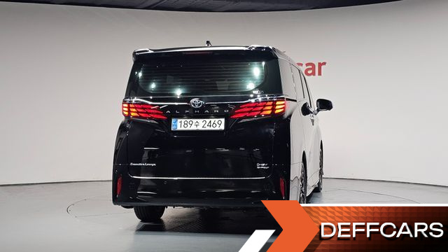 Toyota ALPHARD 2.5 HEV Executive AWD купить на сайте DeffCars