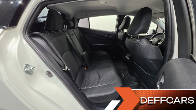 Toyota PRIUS 1.8 E купить на сайте DeffCars