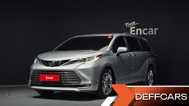 Toyota SIENNA 2.5 Hybrid 2WD купить на сайте DeffCars