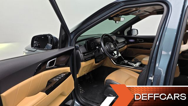 Kia CARNIVAL Gasoline 9-Seater Signature купить на сайте DeffCars
