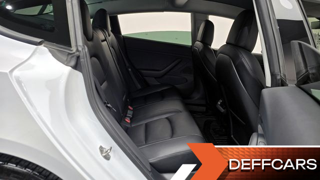 Tesla MODEL 3 Long Range AWD купить на сайте DeffCars