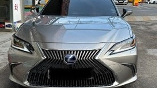 Lexus ES Executive купить на сайте DeffCars