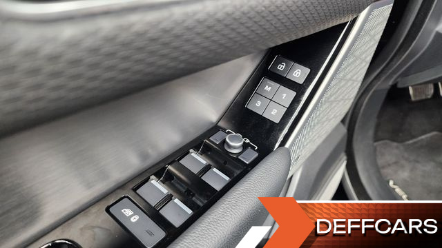 Land Rover RANGE ROVER VELAR 3.0 P400 R-Dynamic SE купить на сайте DeffCars