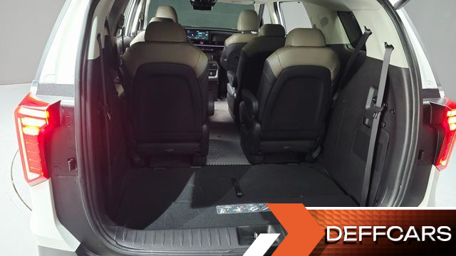 Kia CARNIVAL Diesel 9-Seater Signature купить на сайте DeffCars
