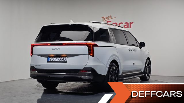 Kia CARNIVAL Gasoline 9-Seater Signature купить на сайте DeffCars