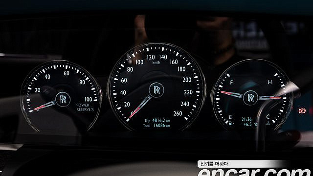 Rolls-Royce GHOST 6.7 V12 Black Badge купить на сайте DeffCars