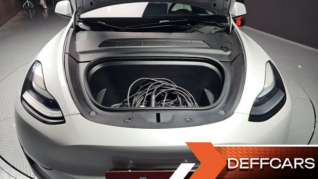 Tesla MODEL Y Long Range AWD купить на сайте DeffCars