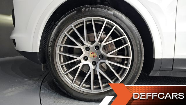 Porsche CAYENNE 3.0 PLATINUM EDITION купить на сайте DeffCars