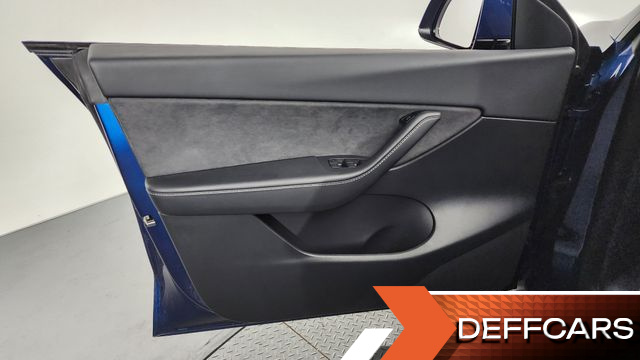 Tesla MODEL Y Long Range AWD купить на сайте DeffCars