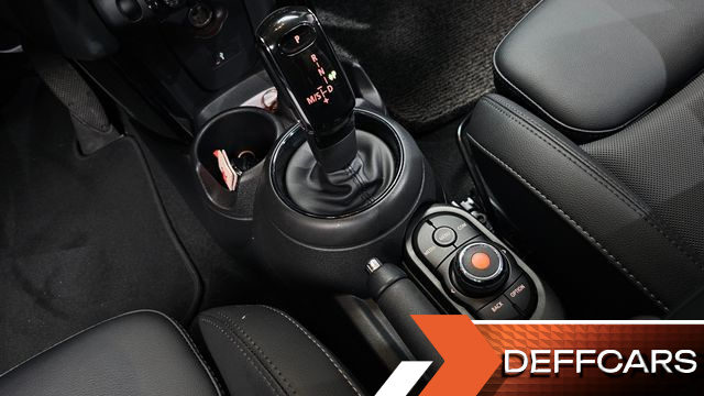 Mini COOPER 5Door Classic Third Generation купить на сайте DeffCars