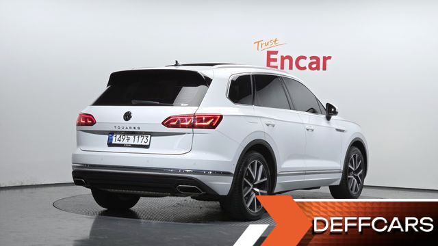 Volkswagen TOUAREG 3.0 TDI Prestige купить на сайте DeffCars