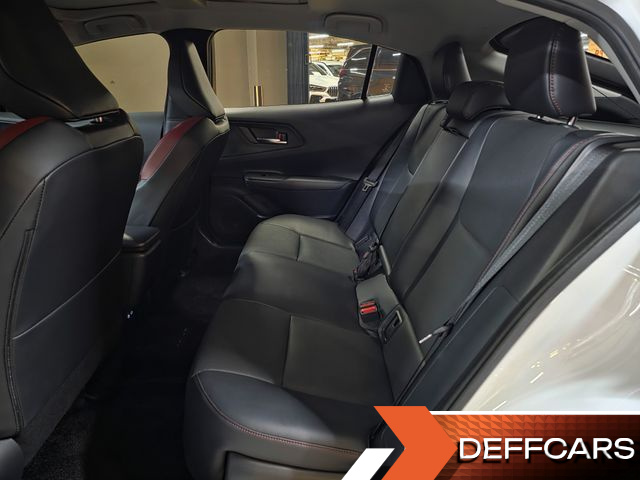 Toyota PRIUS 2.0 PHEV XSE купить на сайте DeffCars
