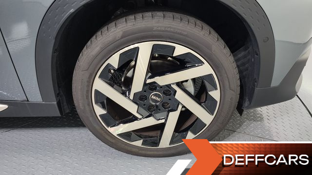Mini COUNTRYMAN ALL4 Favoured купить на сайте DeffCars