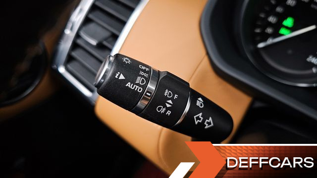Land Rover DISCOVERY 3.0 TD6 HSE Luxury купить на сайте DeffCars