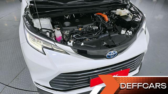 Toyota SIENNA 2.5 Hybrid AWD купить на сайте DeffCars