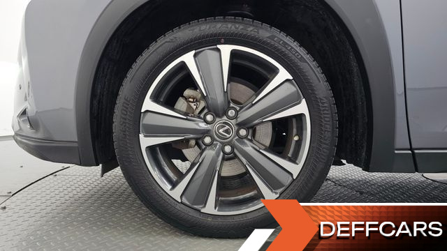 Lexus UX 2.0 AWD купить на сайте DeffCars