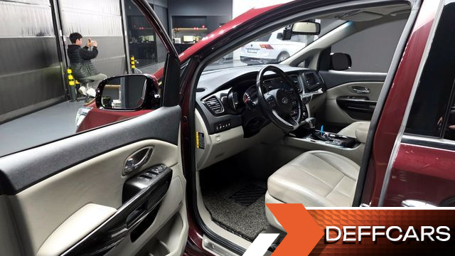 Kia CARNIVAL Gasoline 9-Seater Noblesse Special купить на сайте DeffCars