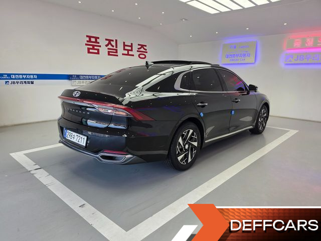 Hyundai GRANDEUR Le Blanc купить на сайте DeffCars
