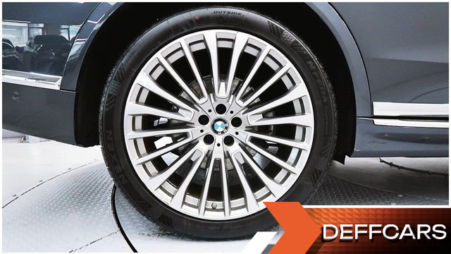 BMW X7 xDrive 40i Design Pure Excellence 6-Seater купить на сайте DeffCars