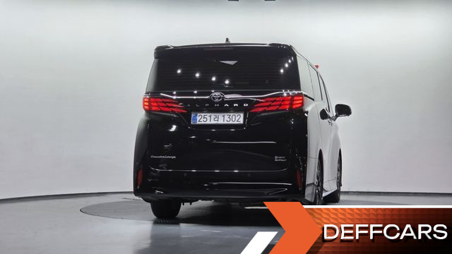 Toyota ALPHARD 2.5 HEV Executive AWD купить на сайте DeffCars