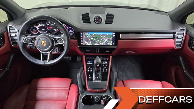 Porsche CAYENNE 3.0 PLATINUM EDITION купить на сайте DeffCars