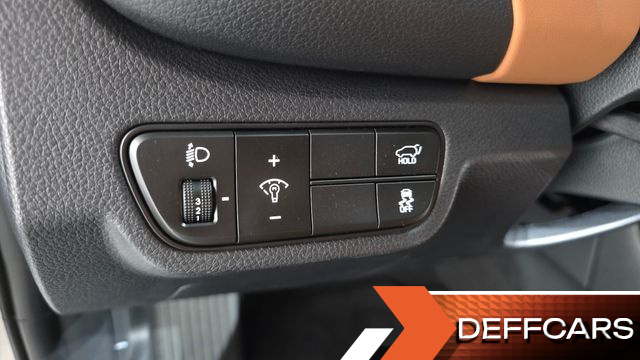Kia SELTOS Gasoline 2.0 2WD Signature купить на сайте DeffCars