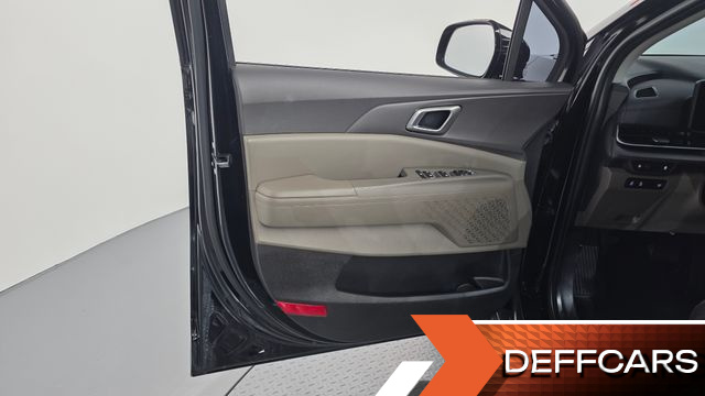 Kia CARNIVAL 9-Seater Prestige купить на сайте DeffCars