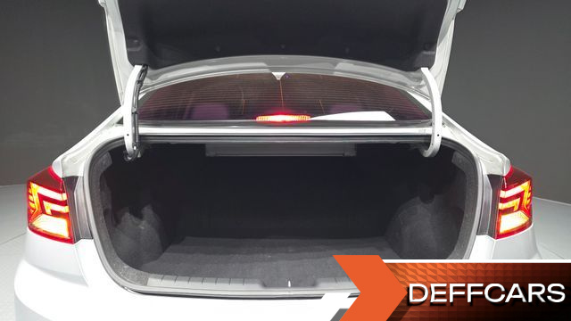 Hyundai AVANTE 1.6 Style купить на сайте DeffCars