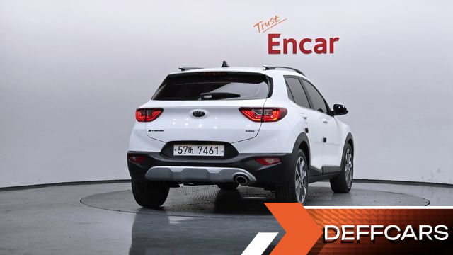 Kia STONIC 1.0 Turbo Prestige купить на сайте DeffCars