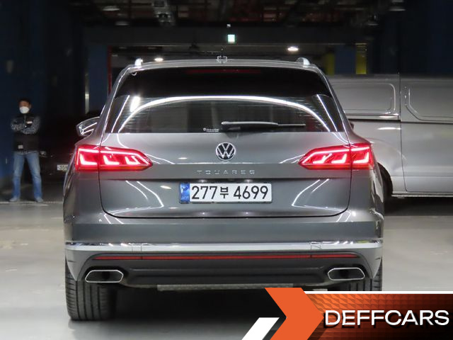 Volkswagen TOUAREG 3.0 TDI Prestige купить на сайте DeffCars
