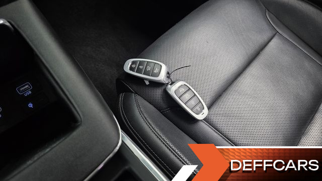 Hyundai GRANDEUR 2.5 Premium Choice купить на сайте DeffCars