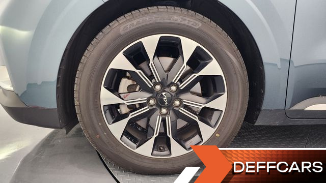 Kia CARNIVAL 9-Seater Noblesse купить на сайте DeffCars