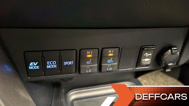 Toyota RAV4 2.5 4WD Hybrid 4th купить на сайте DeffCars