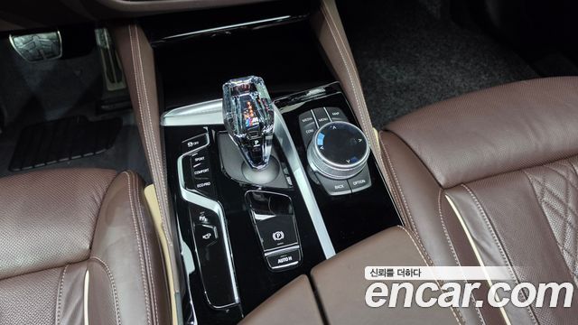 BMW 5-SERIES 530i xDrive M Sport Package купить на сайте DeffCars