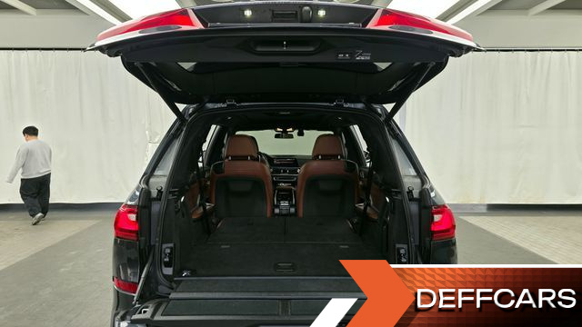 BMW X7 xDrive 40i M Sport 6STR купить на сайте DeffCars