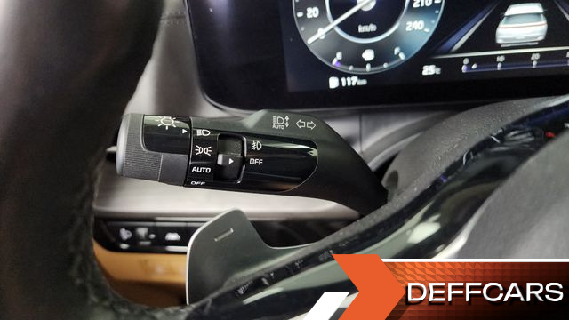 Kia CARNIVAL 9-Seater Signature купить на сайте DeffCars