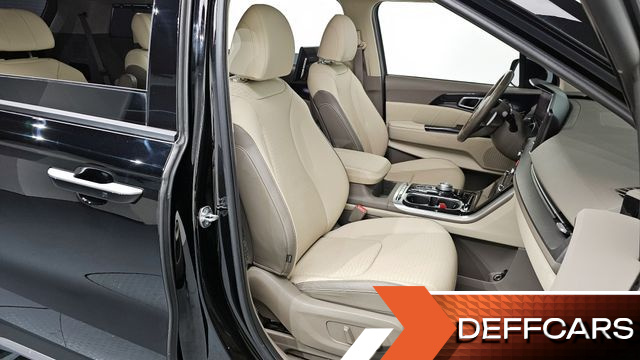 Kia CARNIVAL Gasoline 7-Seater Signature купить на сайте DeffCars