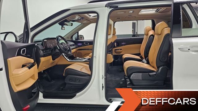 Kia CARNIVAL Gasoline 9-Seater Signature купить на сайте DeffCars