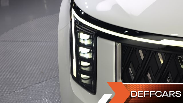 Kia CARNIVAL Gasoline 7-Seater Signature купить на сайте DeffCars