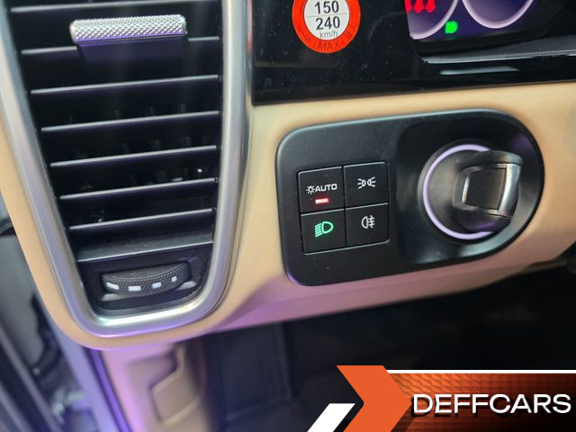 Porsche CAYENNE 3.0 E-HYBRID PLATINUM EDITION купить на сайте DeffCars