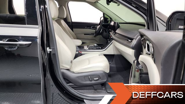 Kia CARNIVAL Gasoline 7-Seater Noblesse купить на сайте DeffCars