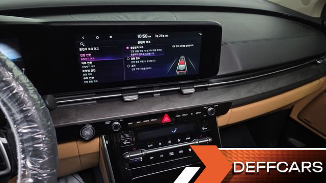 Kia CARNIVAL Gasoline 9-Seater Signature купить на сайте DeffCars