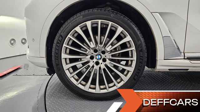 BMW X7 xDrive 40i Design Pure Excellence 7-Seater купить на сайте DeffCars