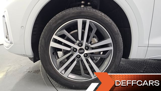 Audi Q5 45 TFSI Quattro Premium купить на сайте DeffCars