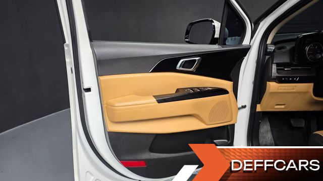 Kia CARNIVAL 9-Seater Noblesse купить на сайте DeffCars